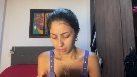 abrilsantosxo online show from 04-04-26, 12:35