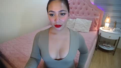 Snapshot of absolutely_gurjuice69 chatting on 11-17-25, 04:24 Hope online show from 11-17-25, 04:24