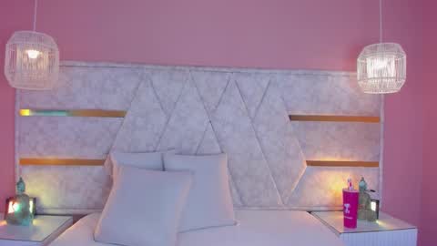 Snapshot of aby_lee_ chatting on 09-13-25, 11:32 Aby online show from 09-13-25, 11:32