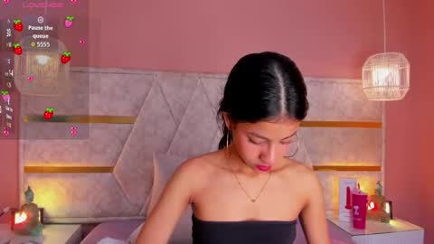 Snapshot of aby_lee_ chatting on 09-16-25, 11:33 Aby online show from 09-16-25, 11:33