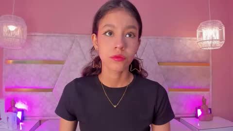 Snapshot of aby_lee_ chatting on 10-10-25, 11:42 Aby online show from 10-10-25, 11:42