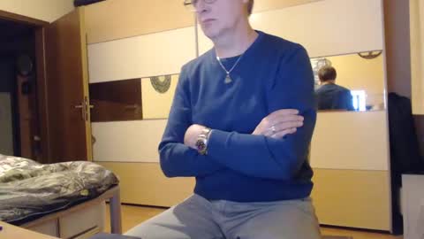 Snapshot of ach471 chatting on 12-07-24, 05:42 ach471 online show from 12-07-24, 05:42