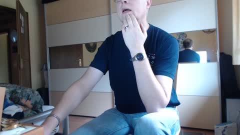 Snapshot of ach471 chatting on 12-28-24, 09:09 ach471 online show from 12-28-24, 09:09