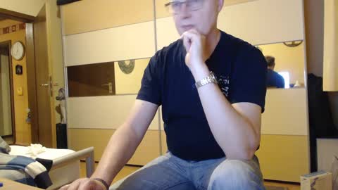 Snapshot of ach471 chatting on 01-10-25, 05:58 ach471 online show from 01-10-25, 05:58