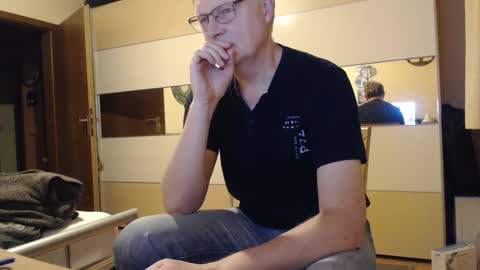 Snapshot of ach471 chatting on 01-18-25, 06:56 ach471 online show from 01-18-25, 06:56