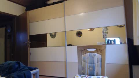 Snapshot of ach471 chatting on 01-19-25, 08:07 ach471 online show from 01-19-25, 08:07