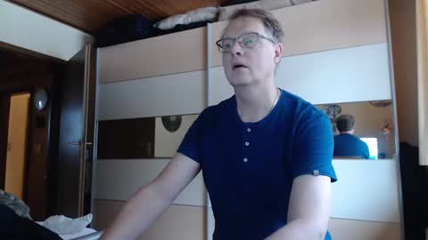 Snapshot of ach471 chatting on 02-12-25, 08:06 ach471 online show from 02-12-25, 08:06