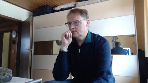 Snapshot of ach471 chatting on 02-12-25, 11:07 ach471 online show from 02-12-25, 11:07