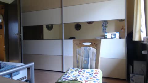 Snapshot of ach471 chatting on 02-22-25, 09:12 ach471 online show from 02-22-25, 09:12