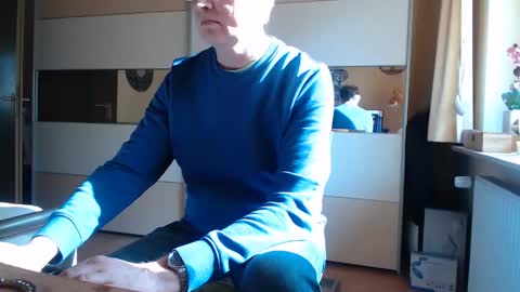 Snapshot of ach471 chatting on 03-07-25, 12:23 ach471 online show from 03-07-25, 12:23