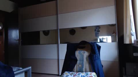 Snapshot of ach471 chatting on 03-10-25, 06:05 ach471 online show from 03-10-25, 06:05