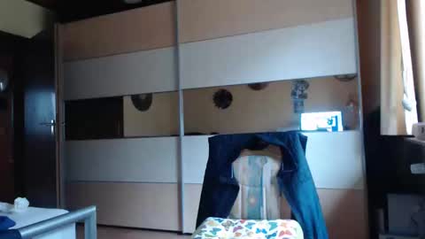 Snapshot of ach471 chatting on 03-11-25, 10:18 ach471 online show from 03-11-25, 10:18