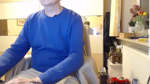 Snapshot of ach471 chatting on 10-03-25, 07:33 ach471 online show from 10-03-25, 07:33