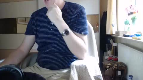 Snapshot of ach471 chatting on 11-06-25, 10:49 ach471 online show from 11-06-25, 10:49