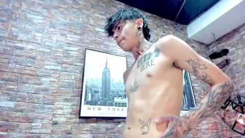 Snapshot of acidmilo chatting on 12-06-24, 02:28 Acid Milo online show from 12-06-24, 02:28