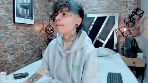 Snapshot of acidmilo chatting on 12-16-24, 12:49 Acid Milo online show from 12-16-24, 12:49