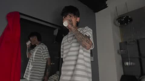 Snapshot of acidmilo chatting on 12-22-24, 12:49 Acid Milo online show from 12-22-24, 12:49