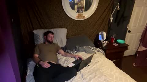 acouplesinners online show from 12-19-25, 07:37