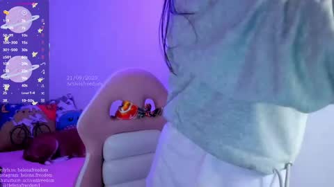 Snapshot of activistfreedom chatting on 09-23-25, 02:03 Helena online show from 09-23-25, 02:03