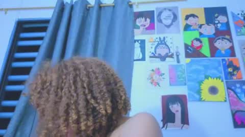 Snapshot of ada_gales_ chatting on 06-27-26, 05:34 Isa online show from 06-27-26, 05:34
