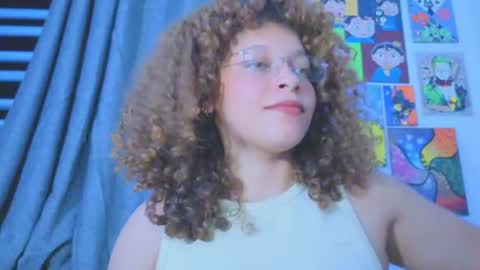 Snapshot of ada_gales_ chatting on 06-28-26, 03:34 Isa online show from 06-28-26, 03:34