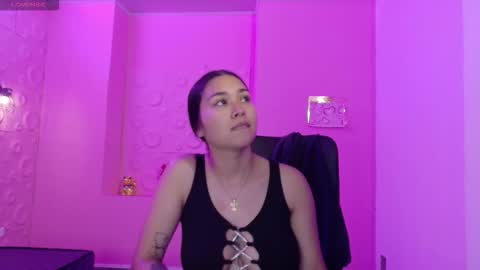 Adaira online show from 11-14-25, 04:33