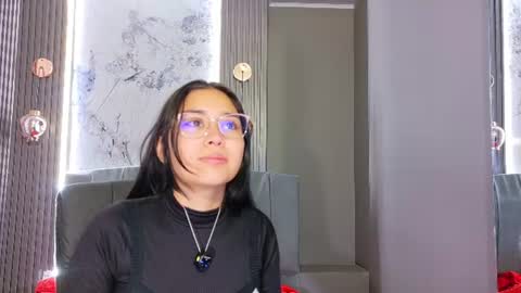 Snapshot of adaira31 chatting on 07-10-26, 01:25 Adaira online show from 07-10-26, 01:25