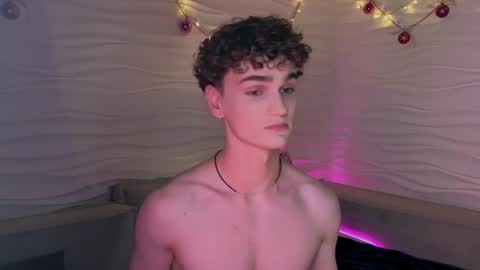 Snapshot of adam_21cm chatting on 01-03-25, 10:19 Adam online show from 01-03-25, 10:19