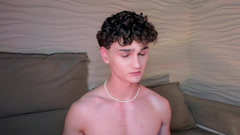 Snapshot of adam_21cm chatting on 01-26-25, 07:41 Adam online show from 01-26-25, 07:41