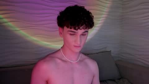 Snapshot of adam_21cm chatting on 02-13-25, 10:33 Adam online show from 02-13-25, 10:33