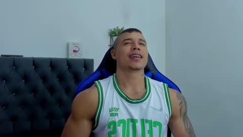 Snapshot of adam_boss chatting on 10-11-25, 04:27 adam boss online show from 10-11-25, 04:27