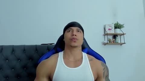 Snapshot of adam_boss chatting on 12-17-25, 08:20 adam boss online show from 12-17-25, 08:20