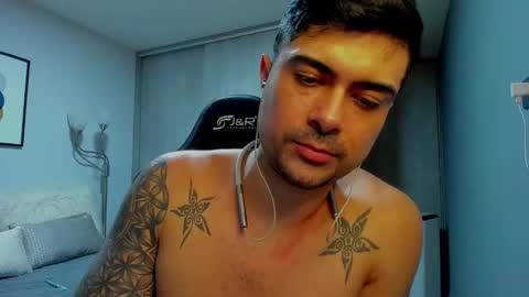 Snapshot of adam_clarke chatting on 01-19-25, 06:53 adam clarke online show from 01-19-25, 06:53