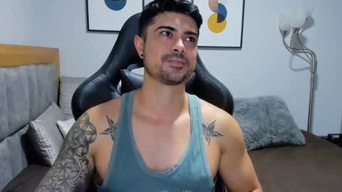 Snapshot of adam_clarke chatting on 01-30-25, 11:02 adam clarke online show from 01-30-25, 11:02