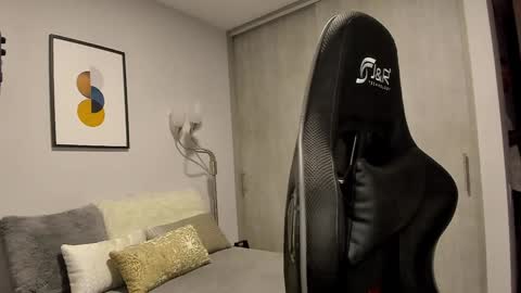 Snapshot of adam_clarke chatting on 02-08-25, 09:13 adam clarke online show from 02-08-25, 09:13