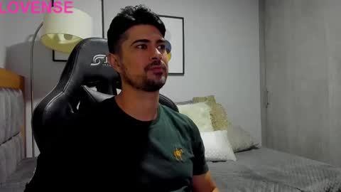 Snapshot of adam_clarke chatting on 10-03-25, 03:47 adam clarke online show from 10-03-25, 03:47