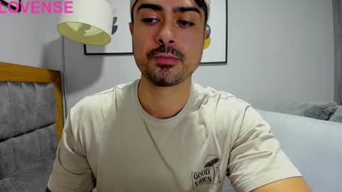 Snapshot of adam_clarke chatting on 10-09-25, 06:55 adam clarke online show from 10-09-25, 06:55