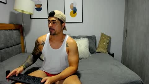 Snapshot of adam_clarke chatting on 11-04-25, 05:17 adam clarke online show from 11-04-25, 05:17