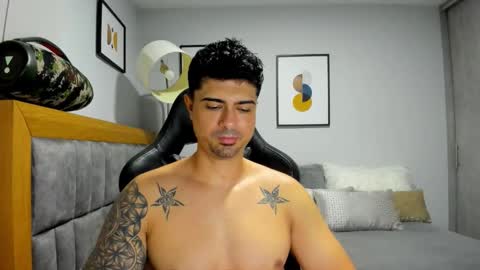 Snapshot of adam_clarke chatting on 11-20-25, 09:03 adam clarke online show from 11-20-25, 09:03