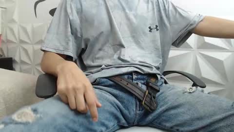 adam_evehotroom online show from 02-25-25, 09:35