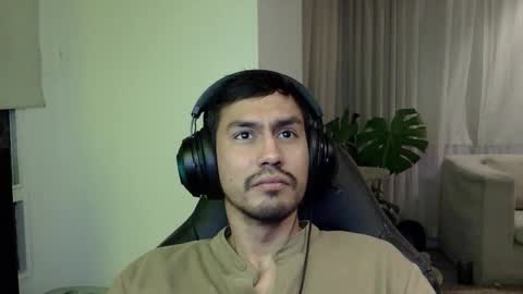 adam_evehotroom online show from 10-08-25, 04:43