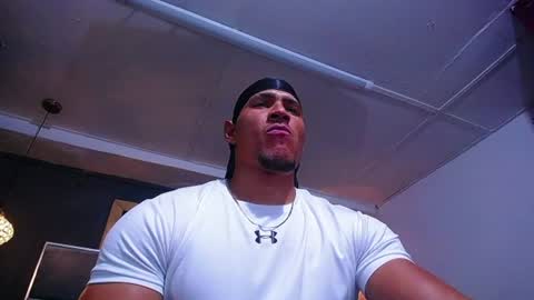 Snapshot of adam_fit19cm chatting on 07-10-26, 01:54 adam_fit19cm online show from 07-10-26, 01:54