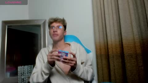 Adam online show from 04-01-26, 11:57