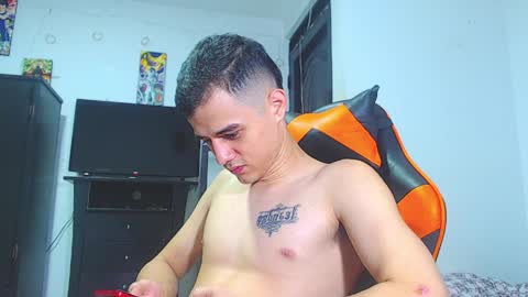 adam hot11 online show from 04-03-26, 12:30