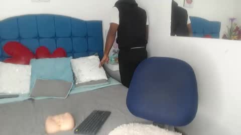 adam_morgan2 online show from 11-12-25, 03:18