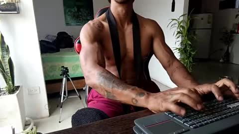 Adam Valencia online show from 04-17-26, 03:48