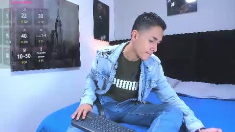Snapshot of adam_walker_1 chatting on 07-06-26, 03:03 adam_walker_1 online show from 07-06-26, 03:03