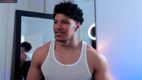 adambrocs1 online show from 04-17-26, 05:49