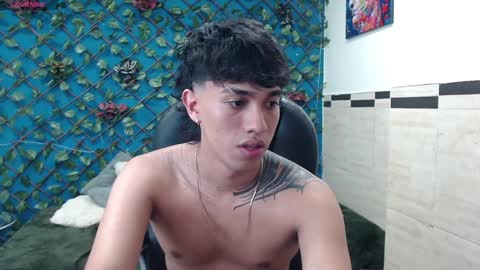 Snapshot of adamcoox chatting on 12-24-24, 10:55 Adam online show from 12-24-24, 10:55