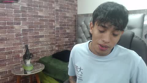 Snapshot of adamcoox chatting on 01-12-25, 07:00 Adam online show from 01-12-25, 07:00